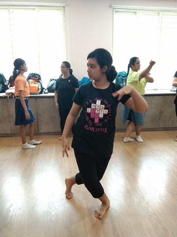 DANCE1-1